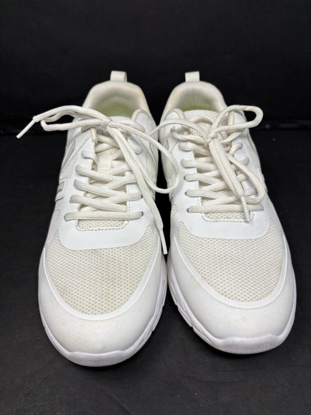 Vionic Miles II Women’s White Sneakers Size 10 NO INSOLES - Picture 2 of 9